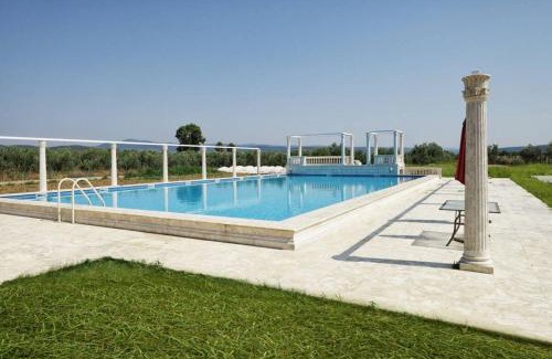 Ormilia Villa | Villa Elia BookVillaEU