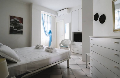 Capo Mimosa-Rollo Apartment | Villa Emilia - Pool Apartment Unit 1