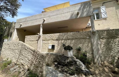 Bastia Villa | Villa entièrement rénovée avec piscine en plein coeur de Bastia - Corse