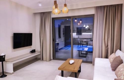 Minia Villa | Villa Erato - Elysian Villas, 2' walk from the beach