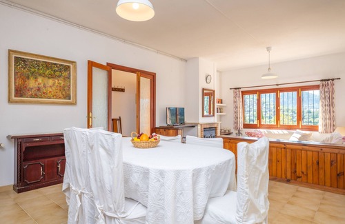 Bunyola Villa | Villa Es Putchet - Three Bedroom Villa, Sleeps 6