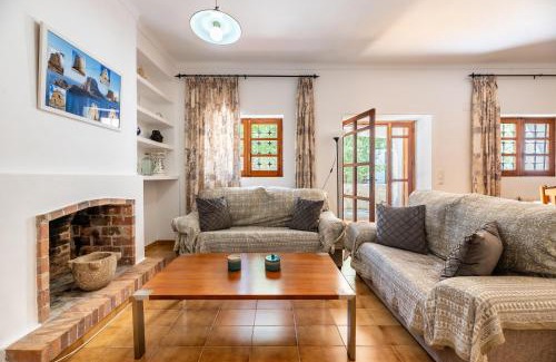 Santa Gertrudis House | Villa Can Joan den Coves