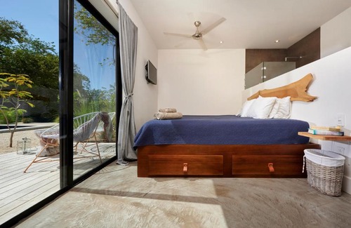 Playa Langosta Villa | Villa Ethir