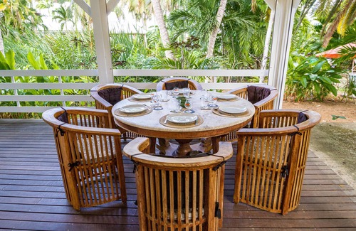 Sainte-Rose Villa | Villa Familiale Avec Piscine Privée à 5 Minutes de la Plage!