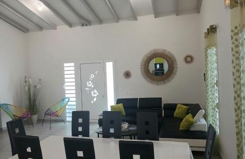 Sainte-Rose Villa | Villa Familiale Bord De Mer