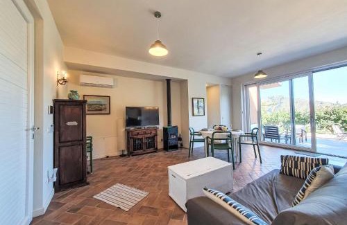 Monreale Villa | Villa Favorita Suites Ginestra by Interhome
