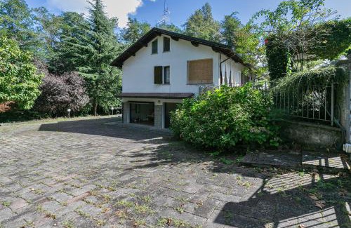 Serramazzoni House | Villa Ferrari