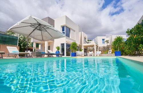 Playa Paraiso Villa | Villa Flamencos Rosas, Costa Adeje