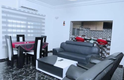 Lome House | Villa Flo Residence