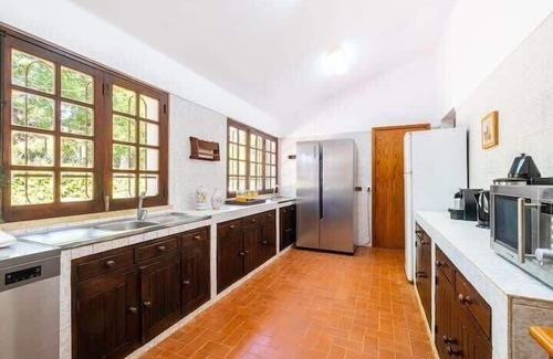 Alcantarilha Villa | Villa Flores - Close to the Amendoeira Golf Resort!