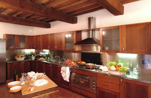 Pienza Villa | Villa Fontana promoted by WeekHomes.com