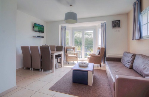 Equihen-Plage Apartment | Villa for 6 people with lateral seaview