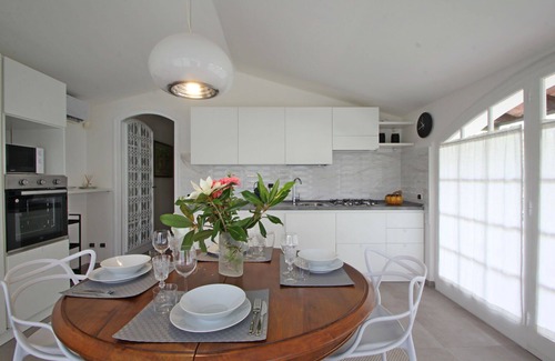 Castelnuovo Magra Villa | Villa for 8 People with Garden, A/C, 4,5km from Sea