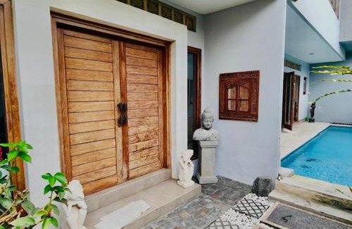 Padangsambian Klod Villa | Villa Foyaver near Seminyak Kerobokan, 3 Bedrooms