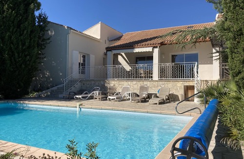 La Colline Villa | Villa dominant view in a quiet pool
