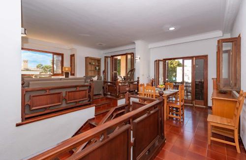 Marina Manresa Villa | Villa Francesca by Sealand Villas