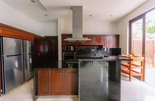 Cabrera Villa | Villa FrentePlaya Chef| Jacuzzi|Starlink|CamasKing