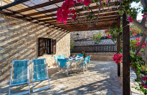 Halki House | Villa Ftenagia