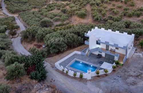 Skotino Apartment | Villa Gaia with Private Swimming Pool