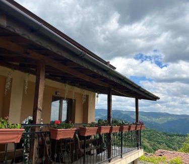 Bansko Villa | Villa Garden