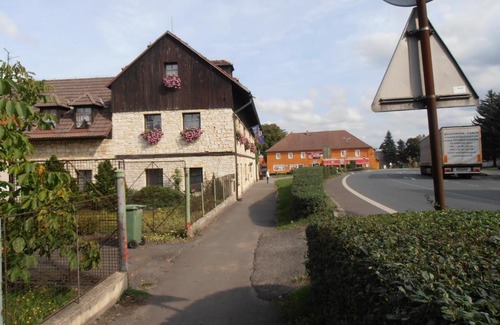 Revnicov House | Villa George