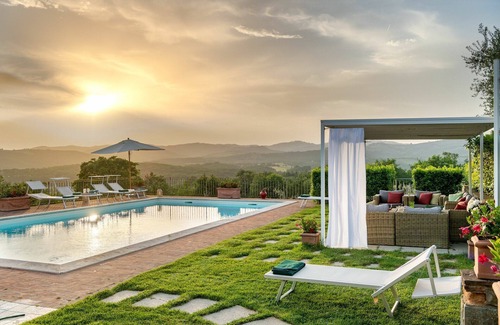 Rapale Villa | Villa Gerlino - Holiday Country House with private swimming pool in Chianti, Tuscany