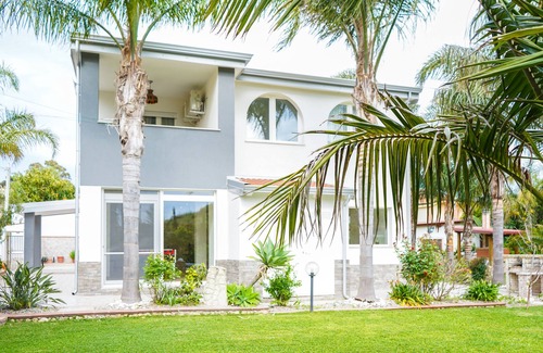 Crotone Villa | Villa Giulia Bed and Breakfast