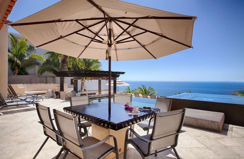Pedregal Villa | Villa Gran Vista - Gorgeous Panoramic Ocean Views Villa