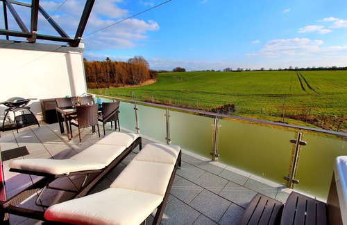 Muritz Apartment | Villa Grande/Luxus-OG-Fewo RELAX - Villa Grande/Luxus-OG-Fewo RELAX (WE 4)