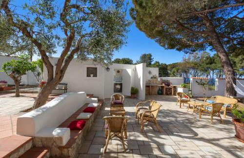 Taranto House | Villa Greca by BarbarHouse