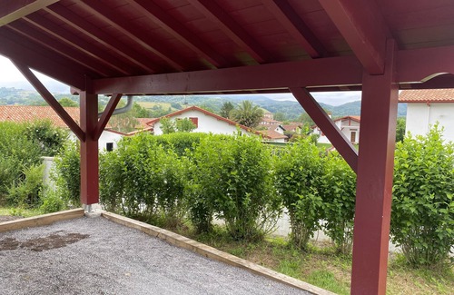 Saint-Pee-sur-Nivelle House | Villa HAURENA