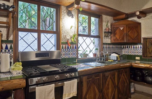 Mal Pais House | Villa Havana~ Lux Rustic Charm~ 1Min walk to Beach