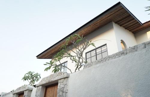 Laksmana Villa | VILLA HAWILA 2BR OBEROI SEMINYAK PRIME LOCATION! NO FLOODs