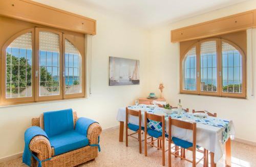 San Giovanni di Sinis Apartment | VILLA HORUS SAN GIOVANNI SINIS - Villa sul mare con grande giardino privato