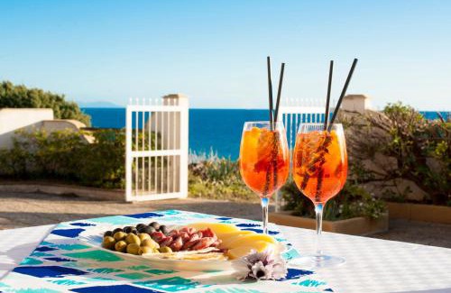 San Giovanni di Sinis Apartment | VILLA HORUS SAN GIOVANNI SINIS - Villa sul mare con grande giardino privato