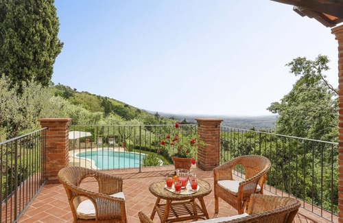 Margine Coperta-Traversagna House | Villa I Cipressi by Interhome