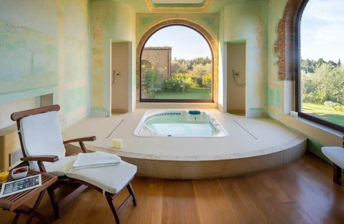 San Pietro in Bossolo Villa | Villa in Tuscany Summ