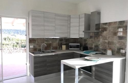 Trinita d'Agultu e Vignola Villa | Villa Iride