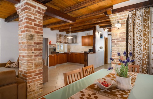 Visnjan Villa | Villa Ida with pool in Visnjan, Istria