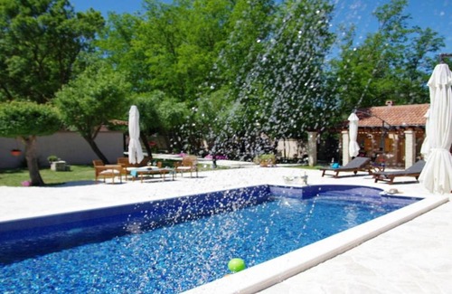 Policnik Villa | Villa Idyll with pool in natural surrounding