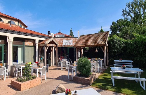 Arcen Villa | Villa in Arcen with Sun Shower & Garden