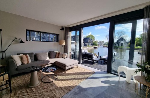 Balk House | Villa in Balk with Private Jetty on Slotermeer