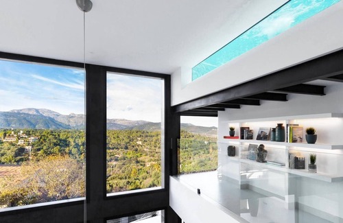 Buger Villa | Villa in Búger with Rooftop Pool & Scenic Views