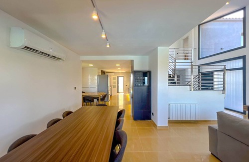 Mont Barbat Apartment | Villa in Costa Brava with Private Pool