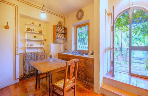 Cortona Old Town Villa | Villa in Cortona with Lake Trasimeno Views
