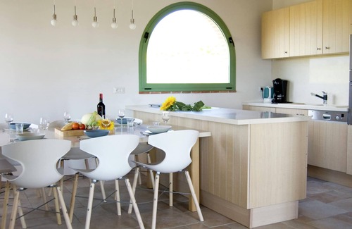 Cortona House | Villa in Cortona With Pool Near Lake Trasimeno