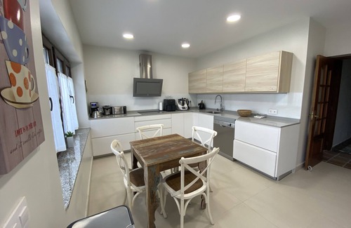 Suances House | Villa in first line of beach with spectacular views.