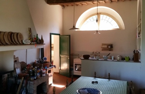Montalcino Villa | Villa in front of Montalcino nearby Verdelli Castle