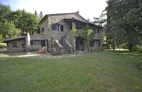 Cortona Villa | Villa in Il Castagno with 3 bedrooms sleeps 7