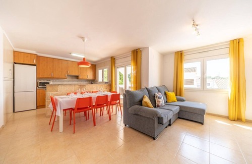 L'Escala Villa | Villa in L’Escala near Riells Beach